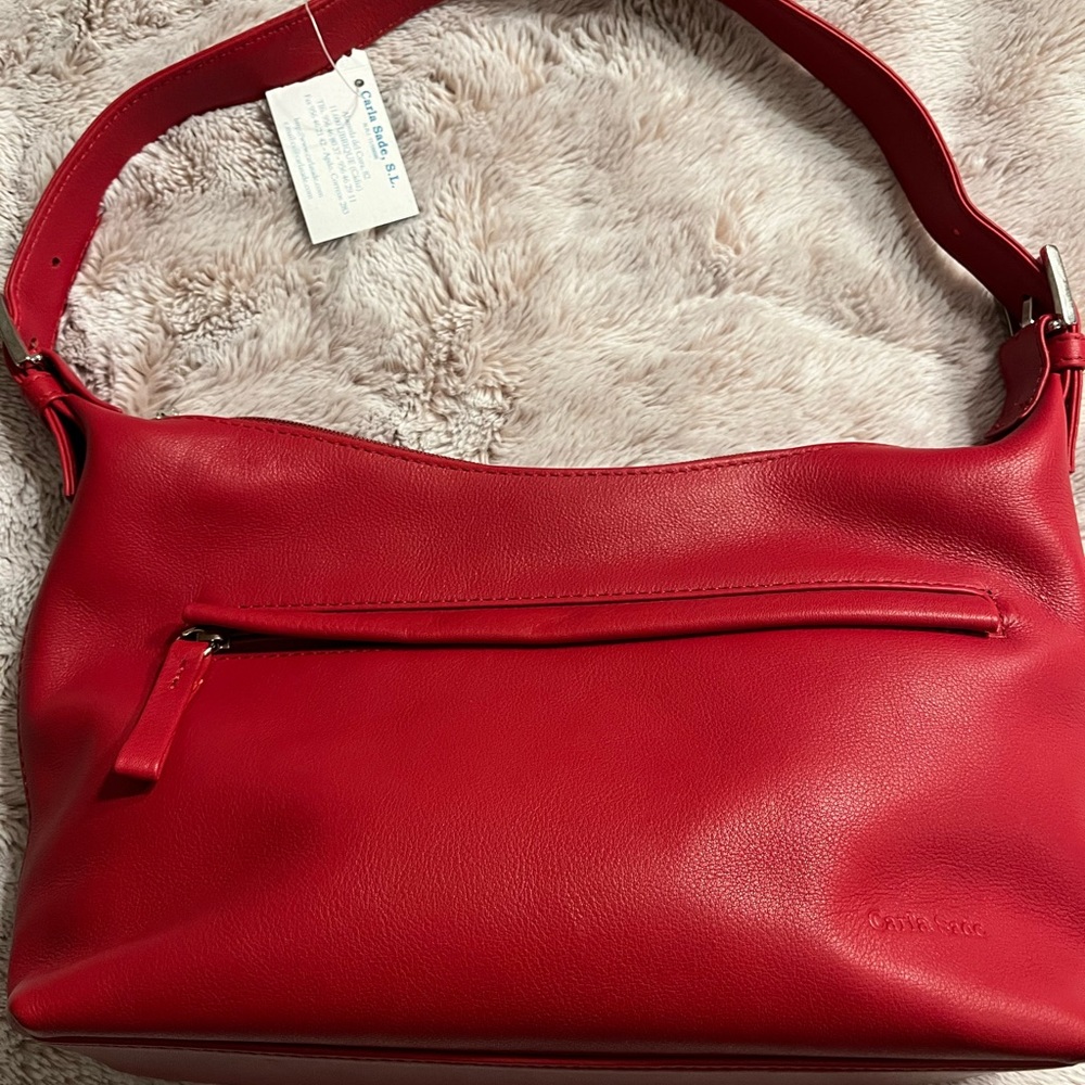 Red leather medium sized shoulder bag